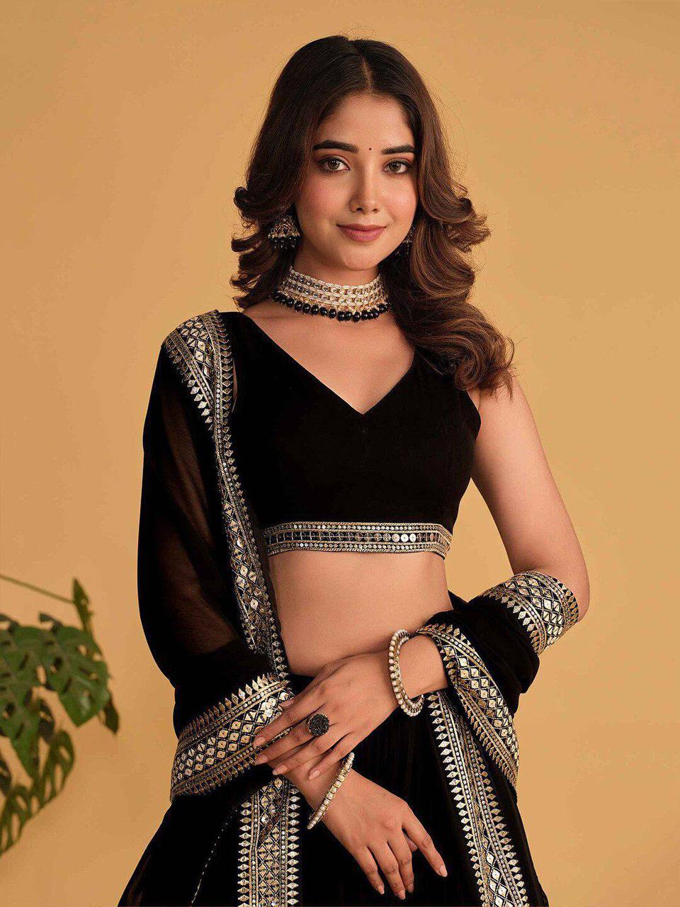 Elowen Sequins Lehenga Choli Set ✨💃
