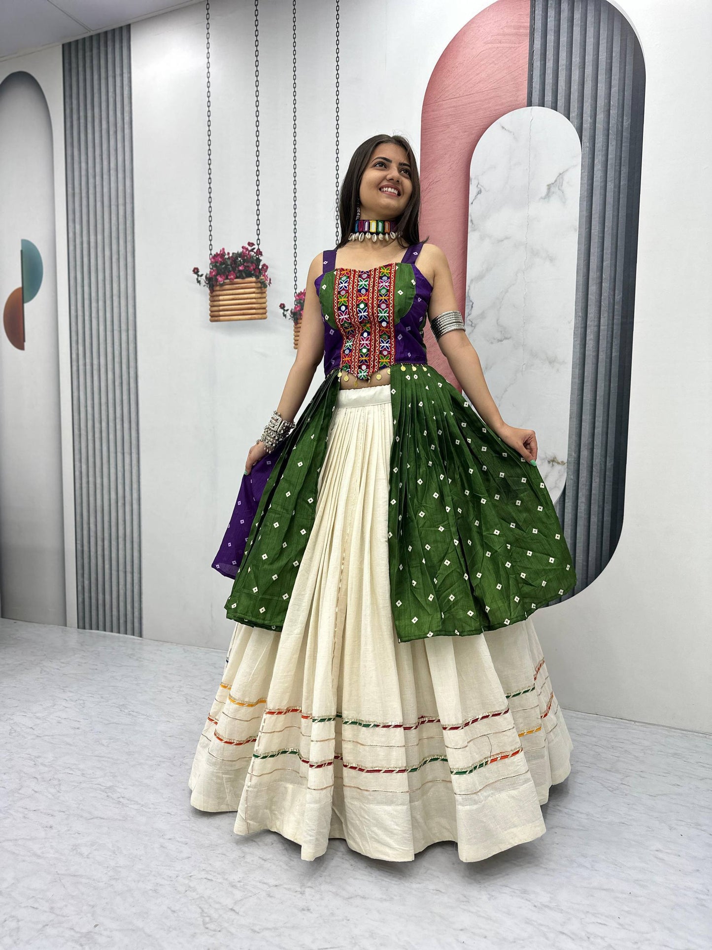 NAVRATRI SPECIAL BANDHEJ LEHENGA CHOLI ā 6 METER BIG FLAIR
