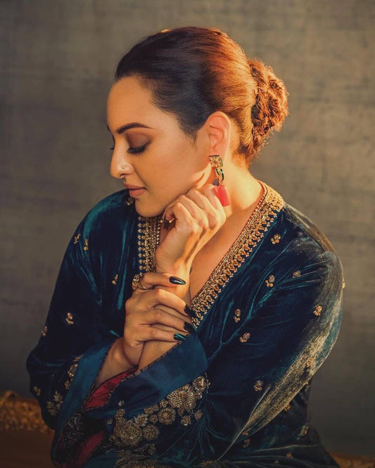 Sonakshi Rama Velvet Designer Suit Set 💚✨
