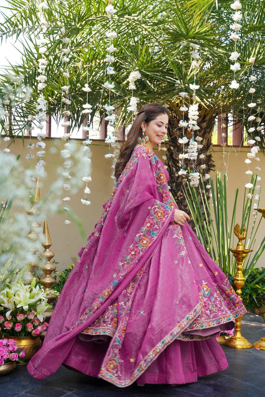 Eshana Royal Silk Anarkali Set ✨💫