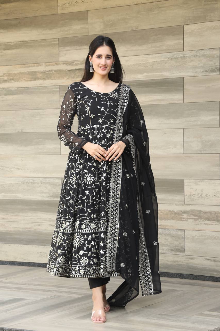 Meherza Traditional Glam Suit Set