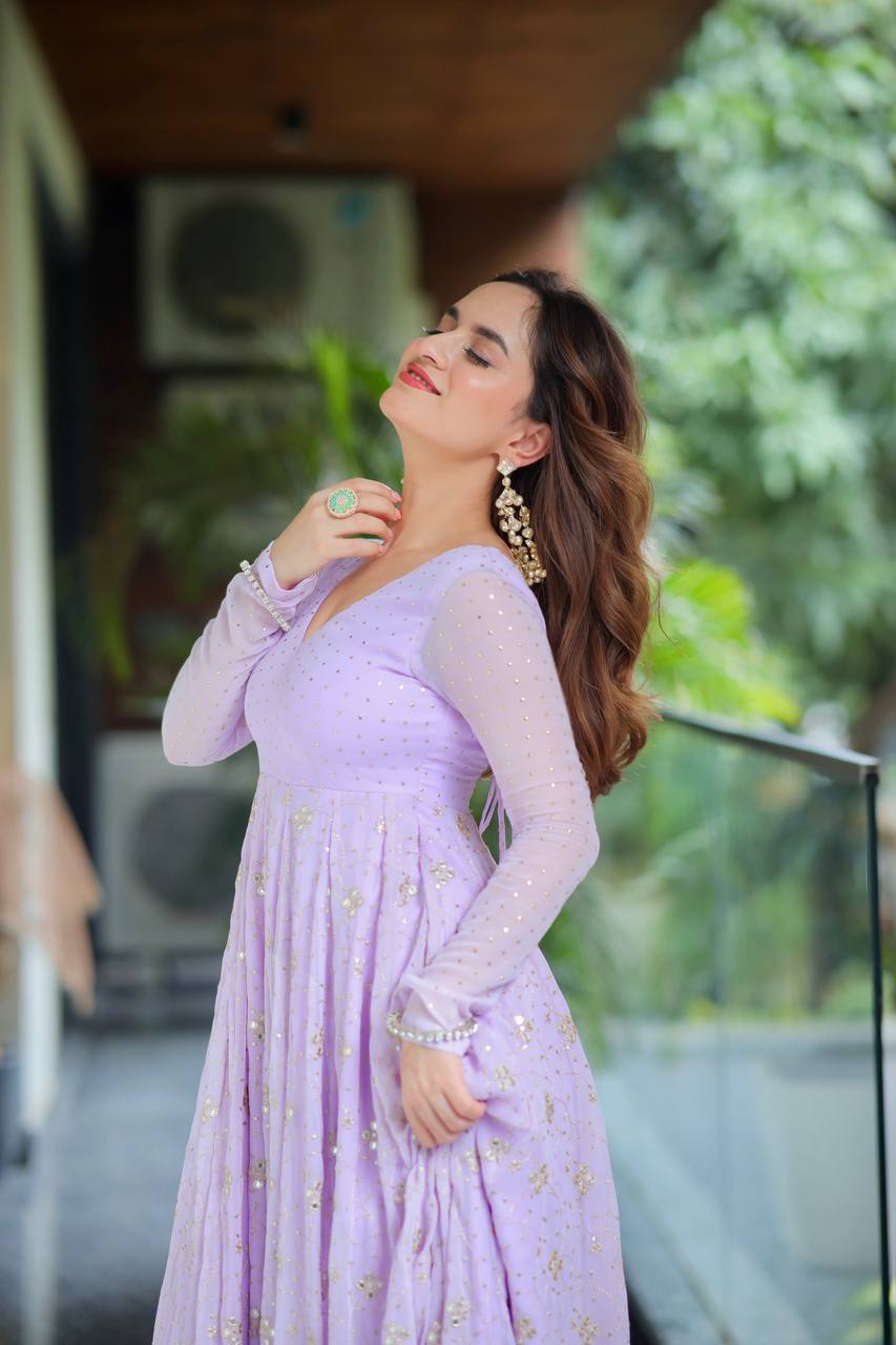 Aabroo Foil Embroidered Anarkali Set ✨🌸