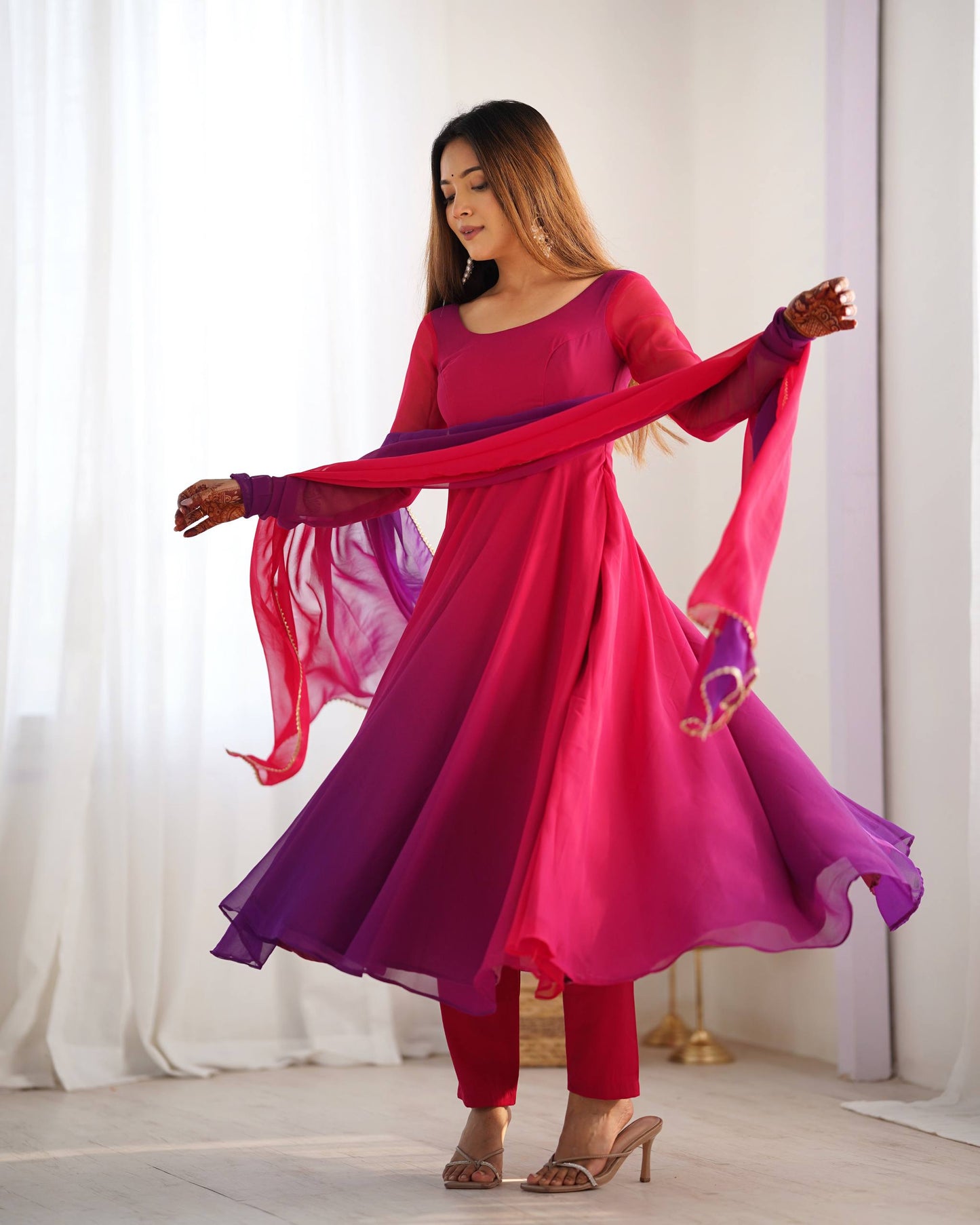 Trendy Colorful Fox Georgette Anarkali Suit Set For Women 🌈