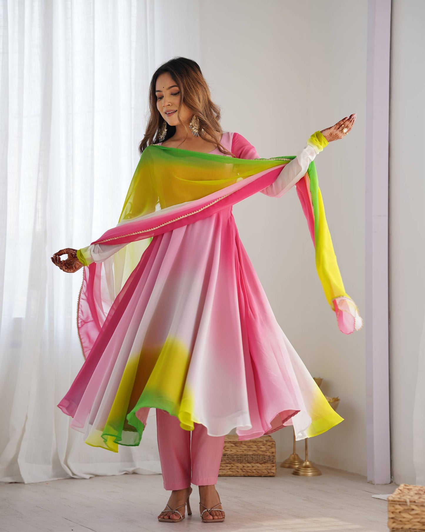 Trendy Colorful Fox Georgette Anarkali Suit Set For Women 🌈