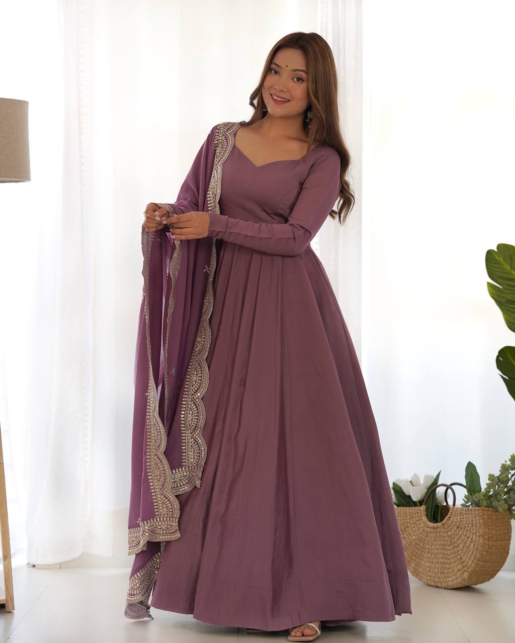 Luxury Roman Silk Chanderi Fully Flared Anarkali Suit Set For Women ✨