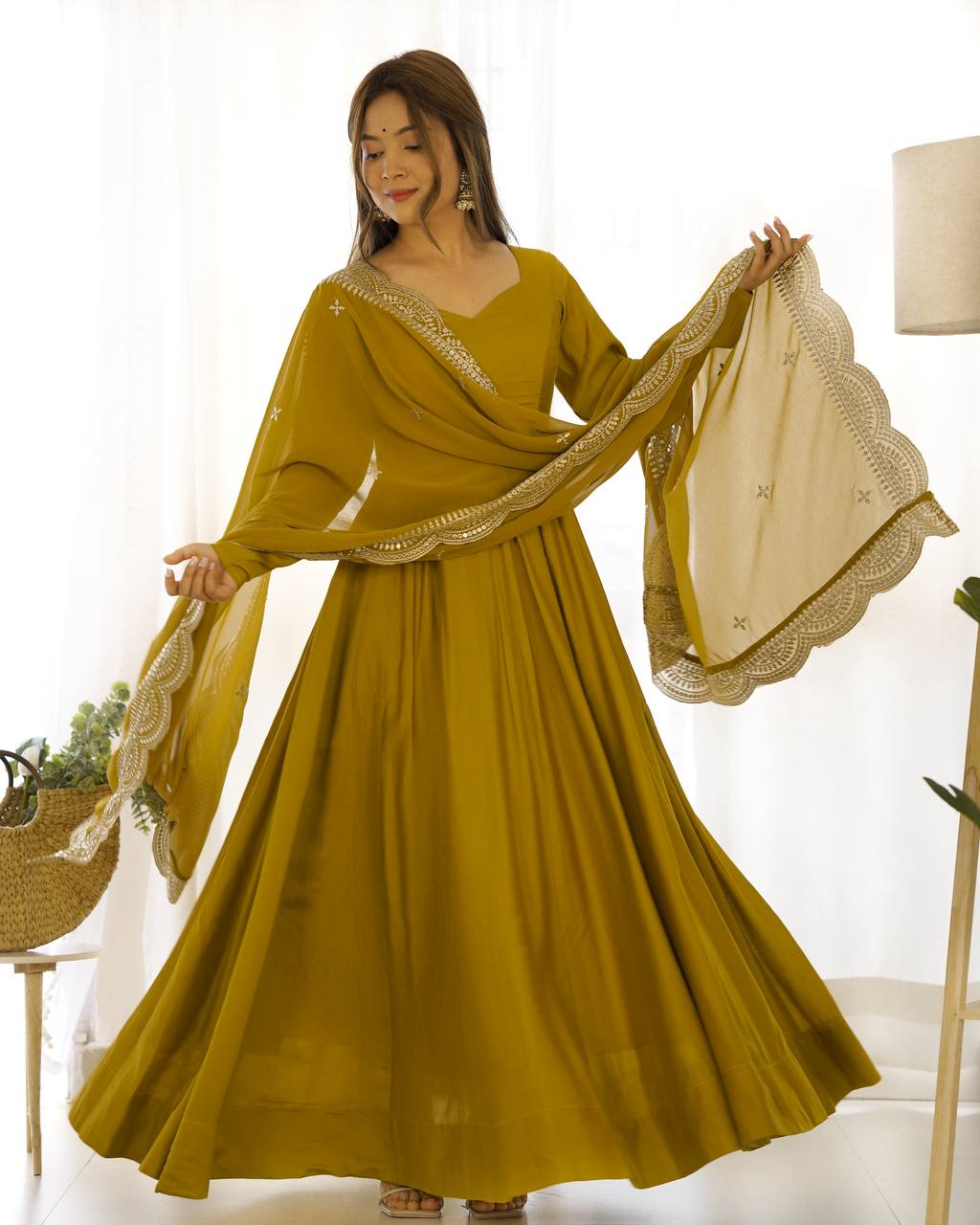 Luxury Roman Silk Chanderi Fully Flared Anarkali Suit Set For Women ✨