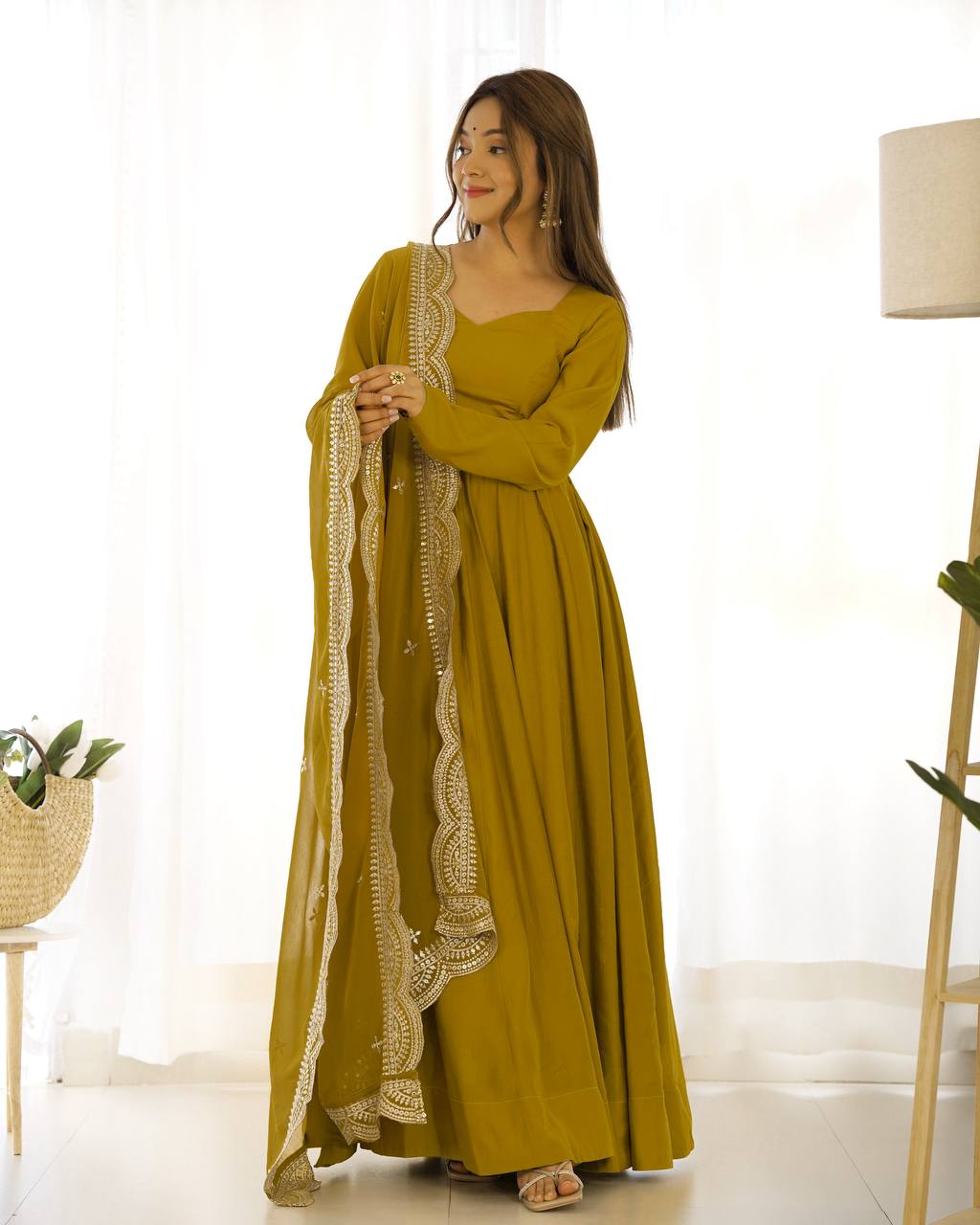 Luxury Roman Silk Chanderi Fully Flared Anarkali Suit Set For Women ✨