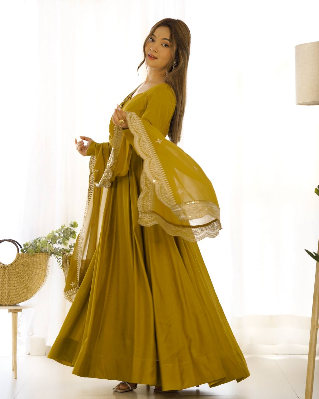 Luxury Roman Silk Chanderi Fully Flared Anarkali Suit Set For Women ✨