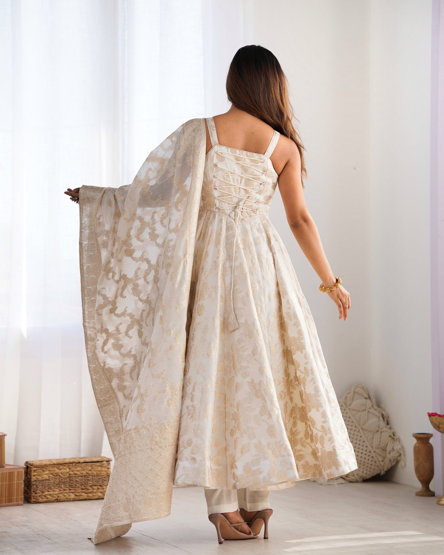 Royal Banarasi Jacquard Dola Silk Anarkali Suit Set For Women 👑