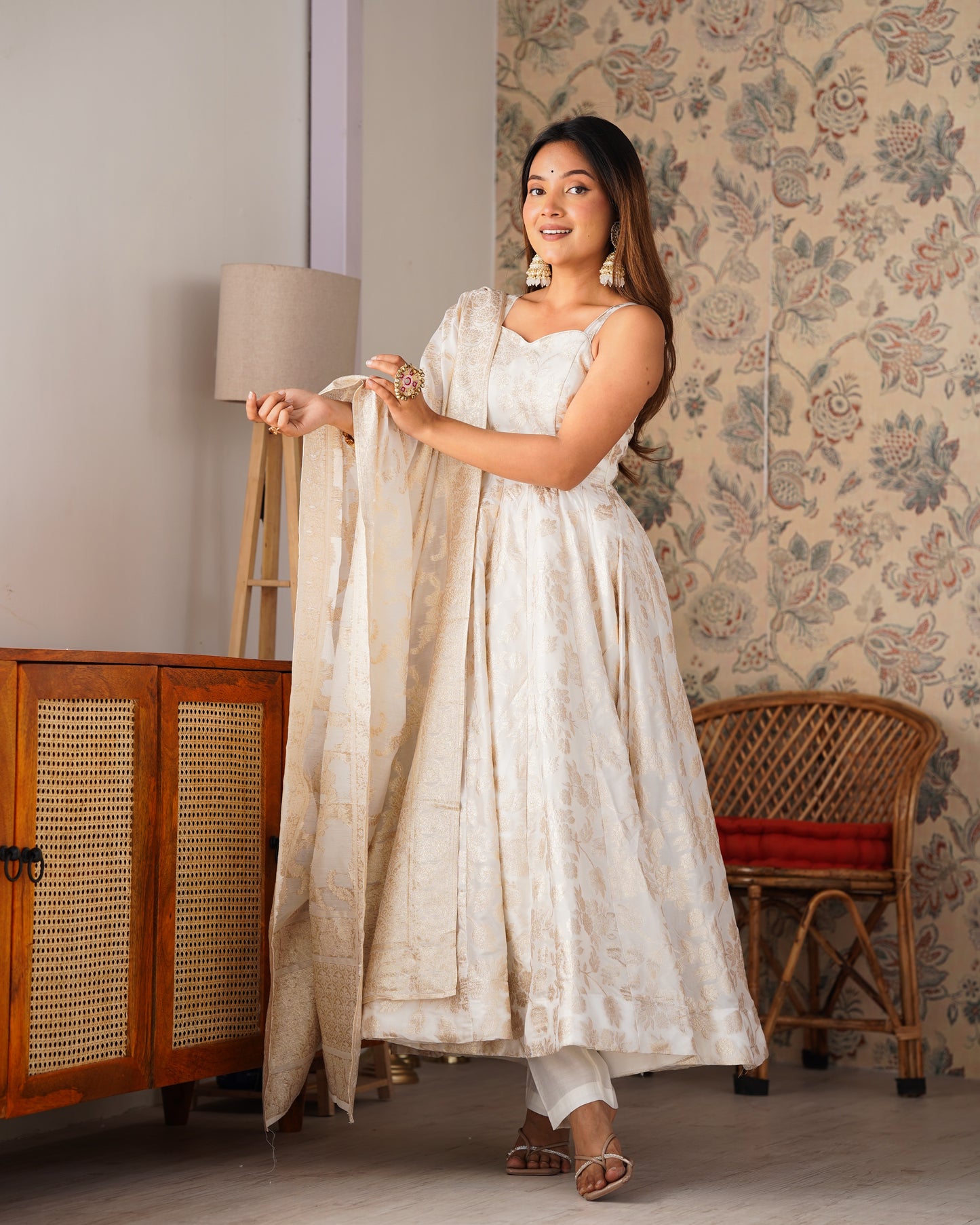 Royal Banarasi Jacquard Dola Silk Anarkali Suit Set For Women 👑