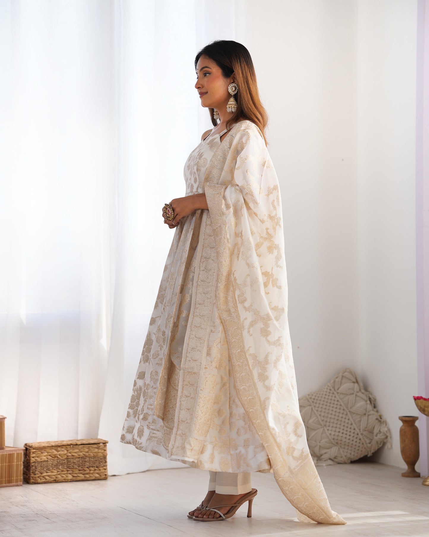Royal Banarasi Jacquard Dola Silk Anarkali Suit Set For Women 👑