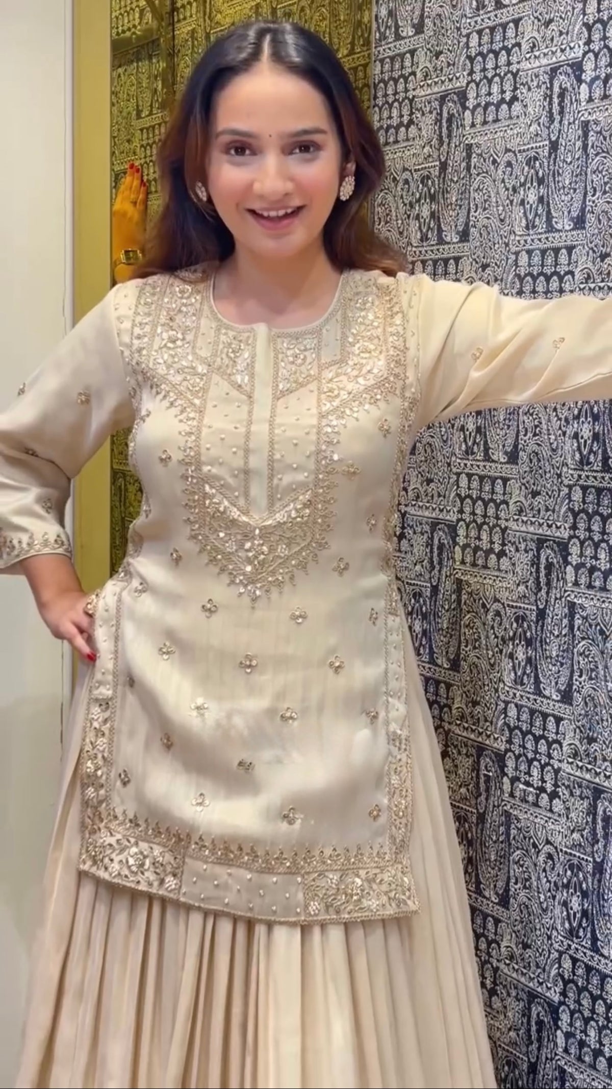 HEAVY CHINON SILK EMBROIDERED LEHENGA SET