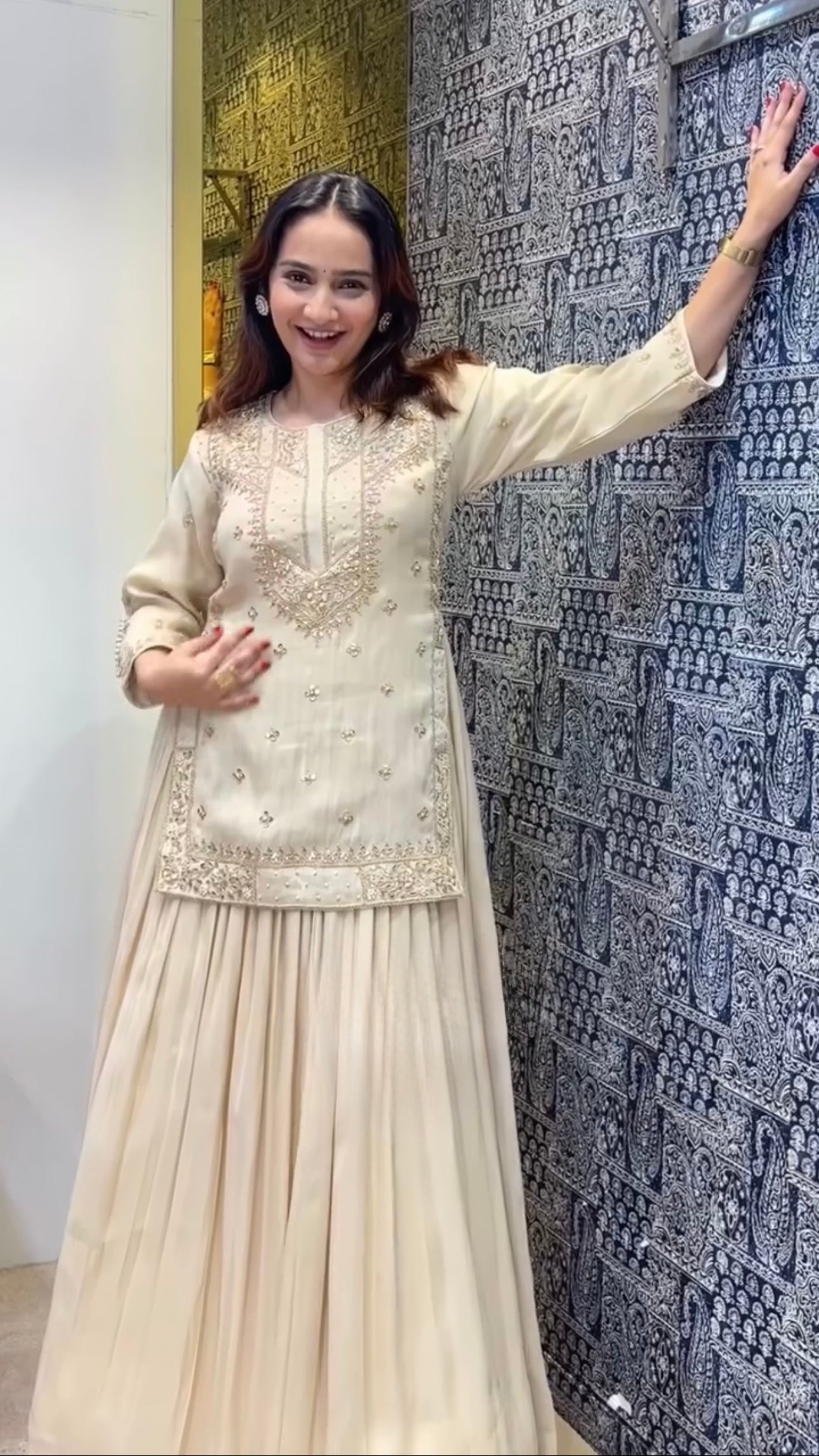 HEAVY CHINON SILK EMBROIDERED LEHENGA SET