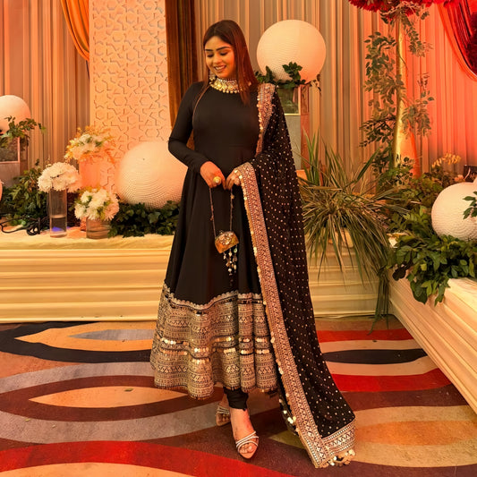 Aarvika Embroidered Rayon Anarkali Set ✨🖤