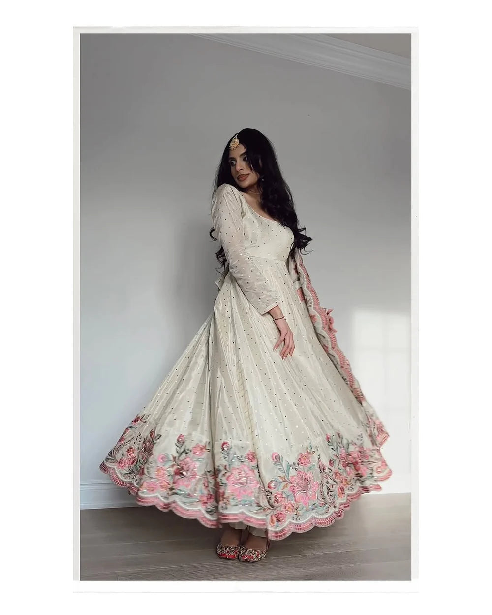Noorani Heavy Pure Vichitra Silk Gown