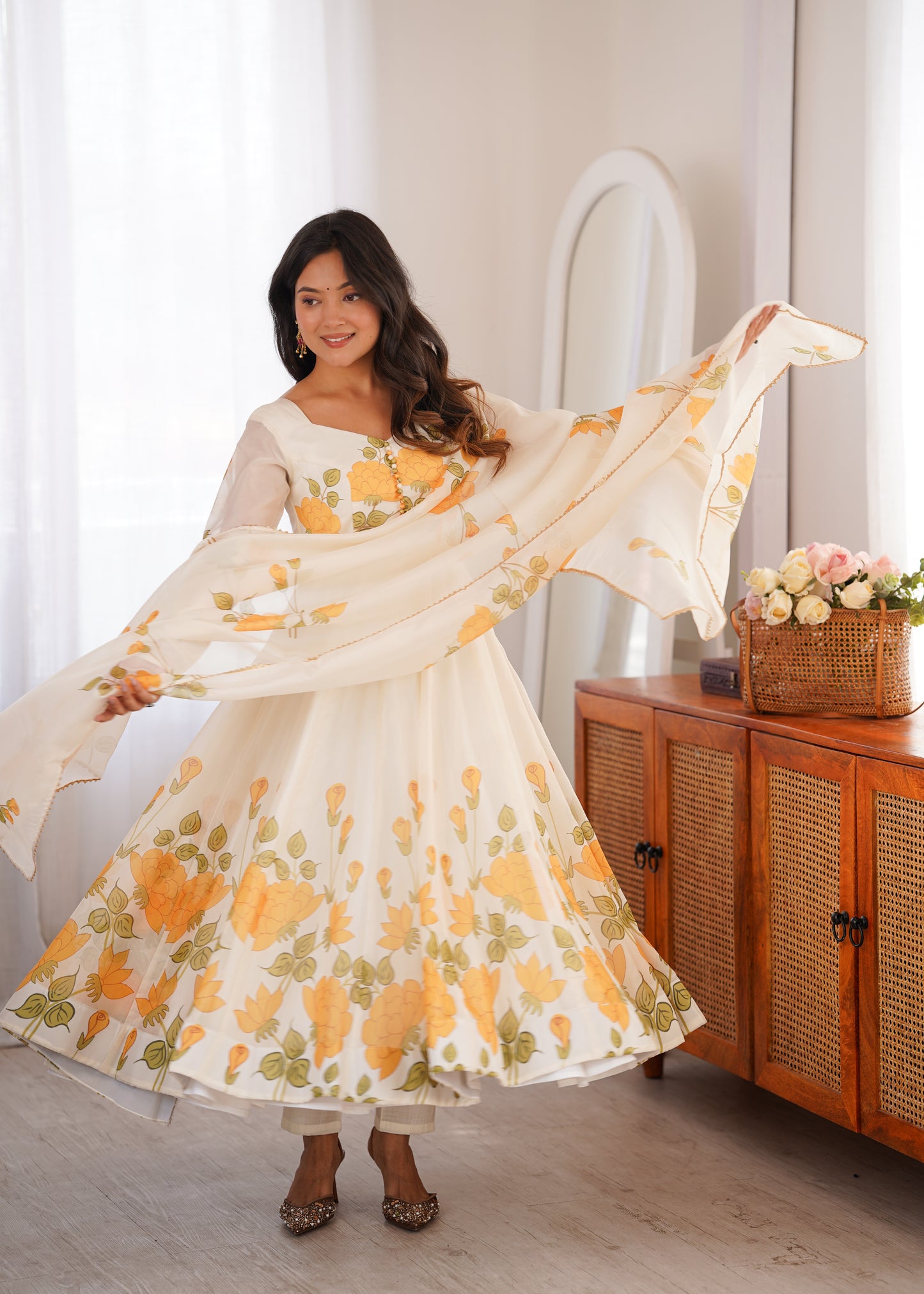 Floral Organza Silk Kali Anarkali Suit Set – Elegant Wedding Collection
